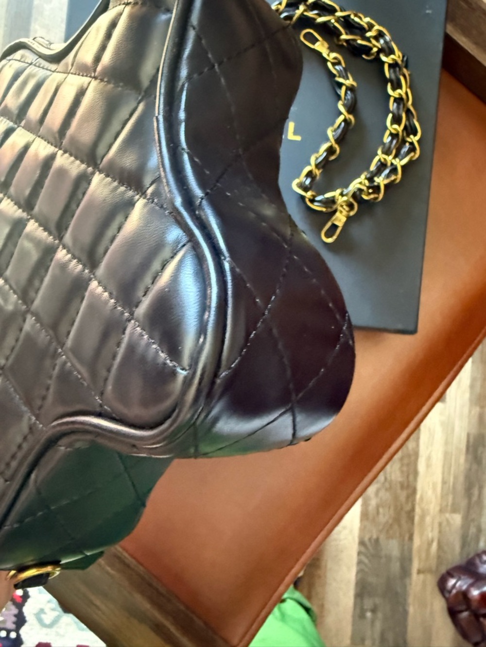 CHANEL VIP Black Quilted Star Crossbody Bag with Gold Chain - Picture 6 of 7